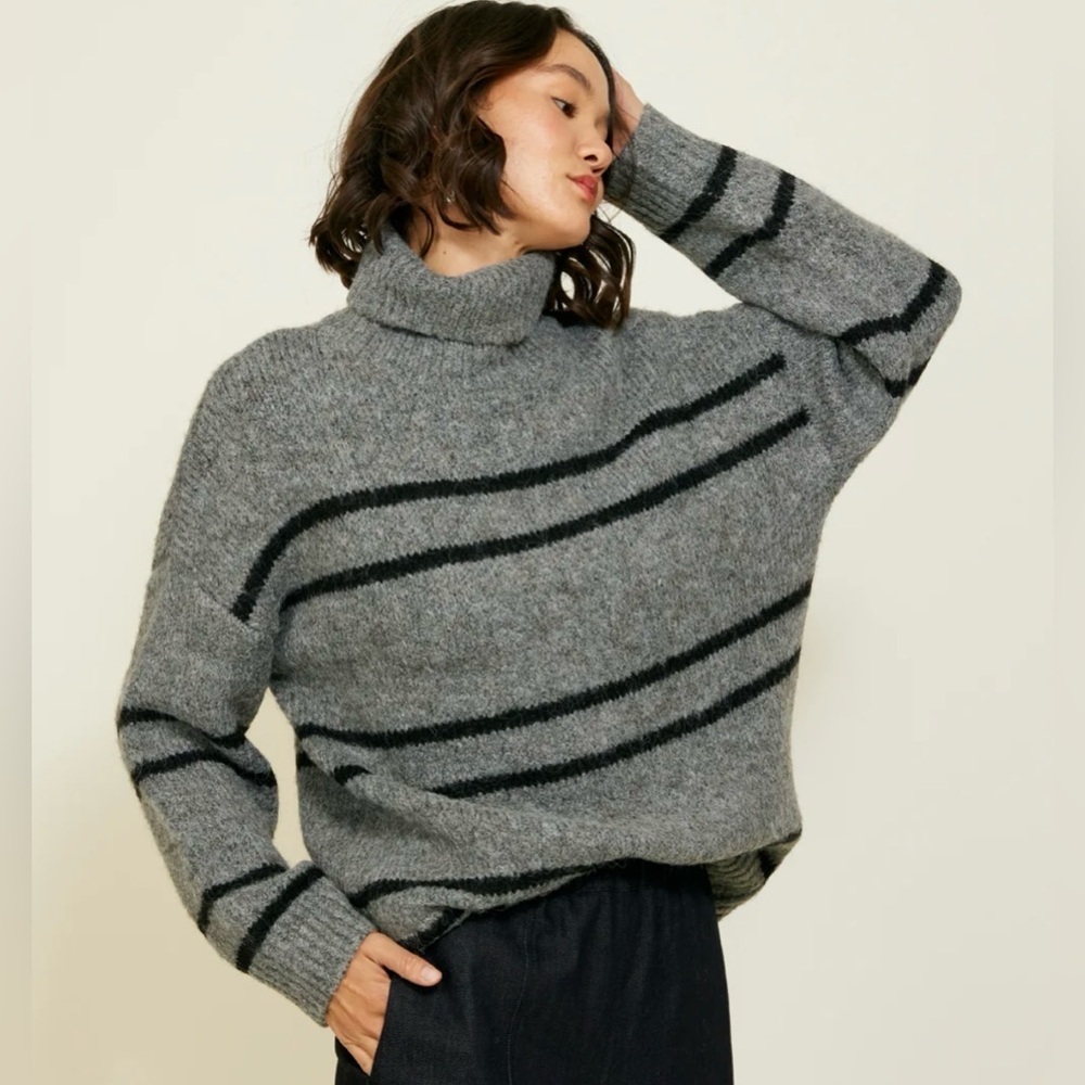Line & Dot Striped Turtleneck Sweater